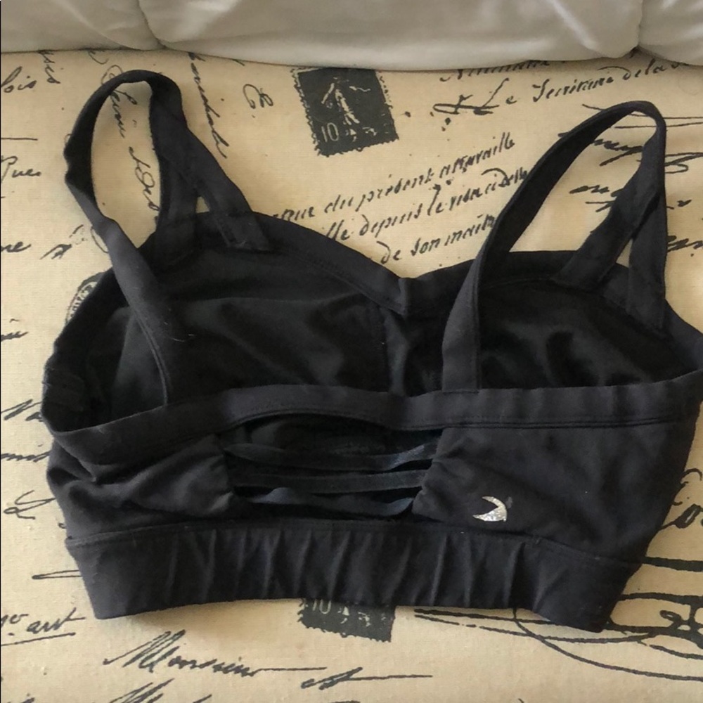 Sport bra - Picture 2 of 2
